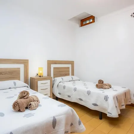 Casa Michaela بيت للعطل